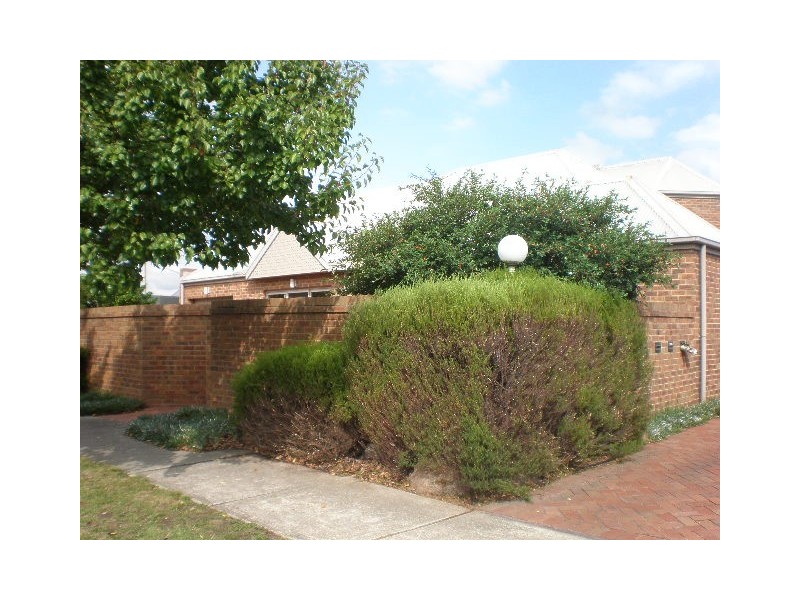 1/36 The Grove, Coburg VIC 3058