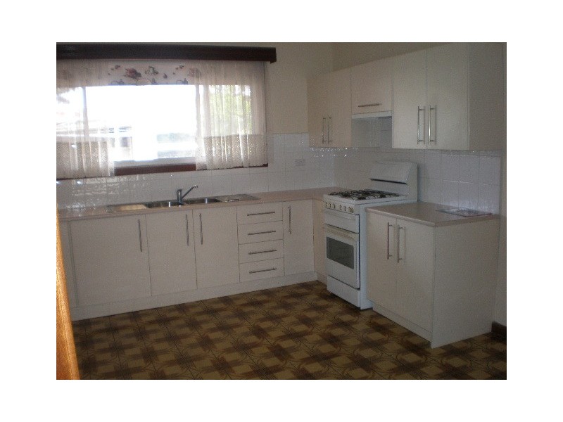 207 Bell Street, Coburg VIC 3058