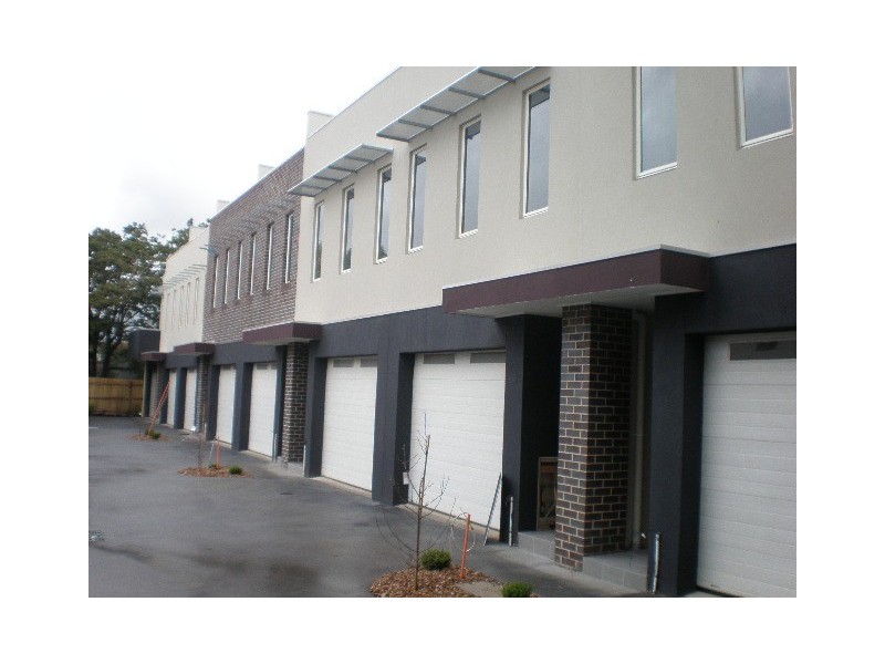110-116 Moore Street, Coburg VIC 3058