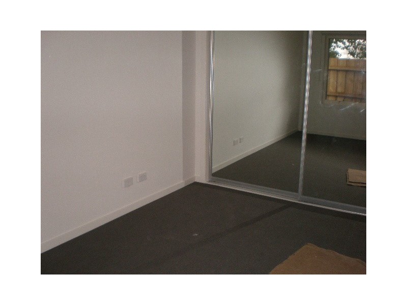 110-116 Moore Street, Coburg VIC 3058