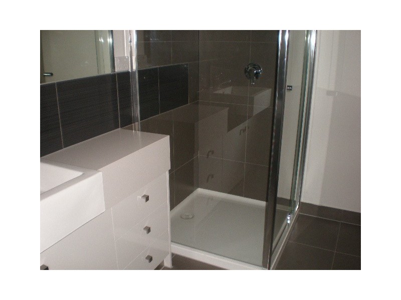 110-116 Moore Street, Coburg VIC 3058