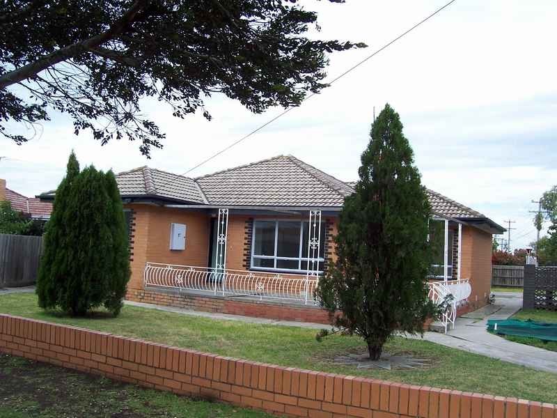 17 Jukes Road, Fawkner VIC 3060