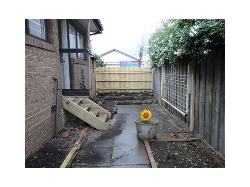 5/94  The Grove, Coburg VIC 3058