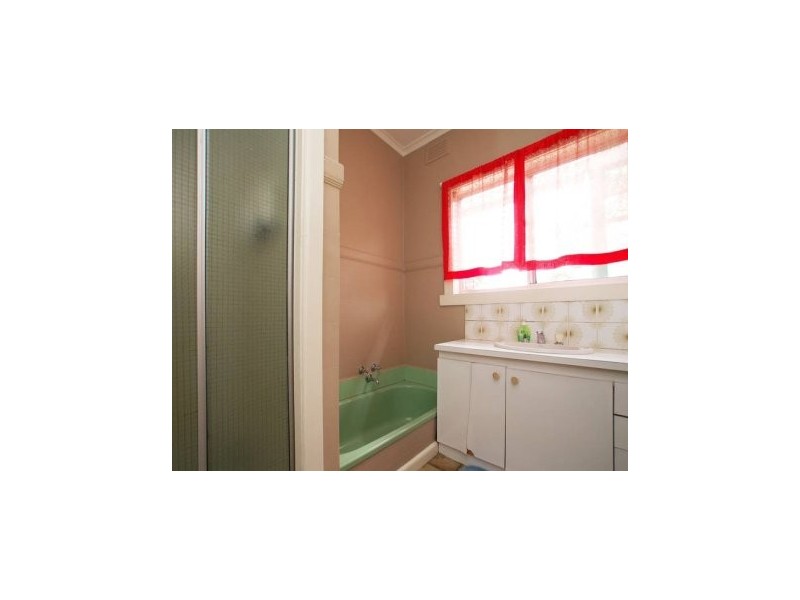 115 South Street, Hadfield VIC 3046