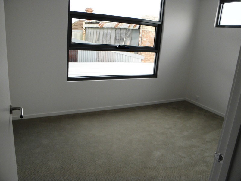 D103/452 Victoria Street, Brunswick VIC 3056