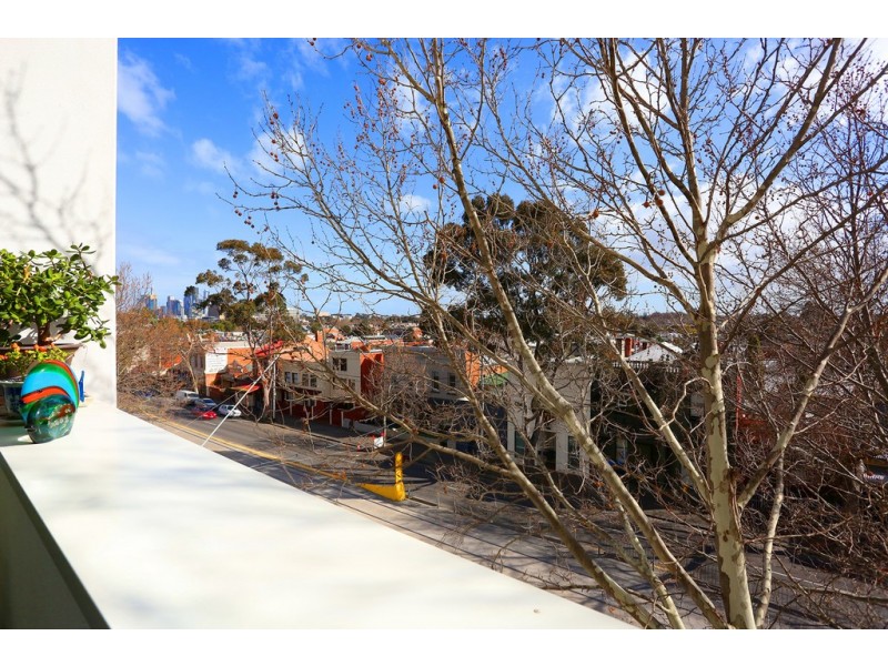 2.04/600 Nicholson Street, Fitzroy North VIC 3068