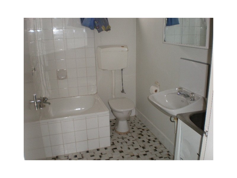 4/30 Collier Crescent, Brunswick VIC 3056