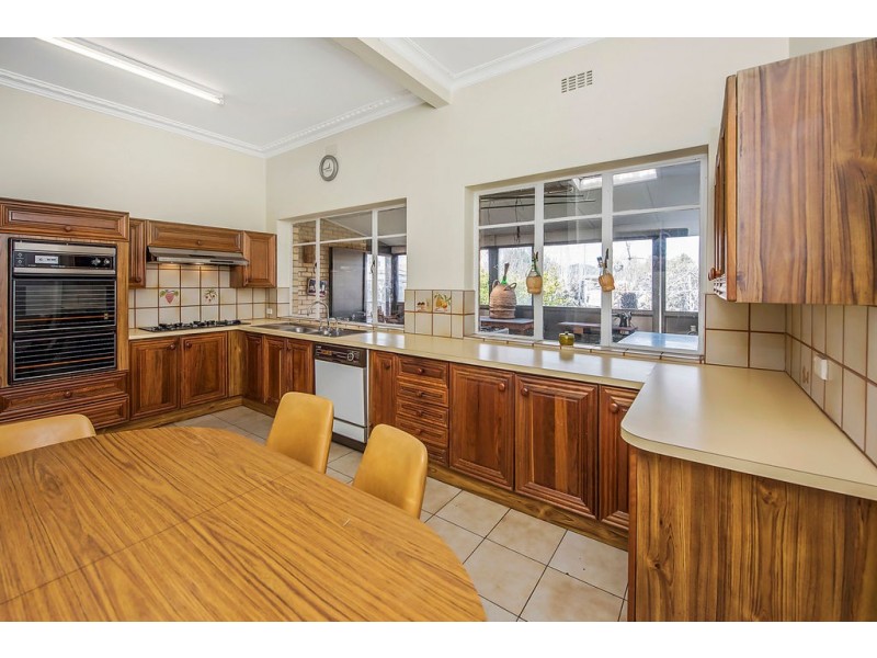 71 Eastgate Street, Pascoe Vale South VIC 3044