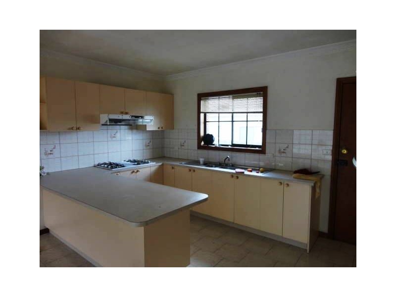 2/13 Furzer Street, Preston VIC 3072