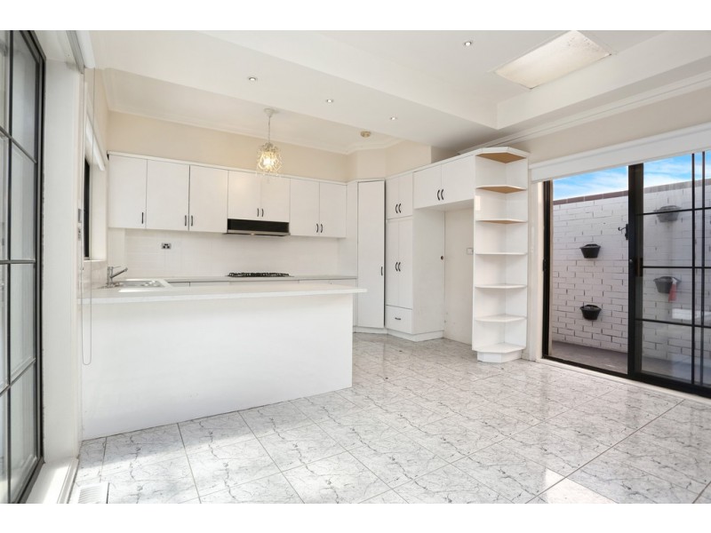 12 Williams Road, Coburg North VIC 3058