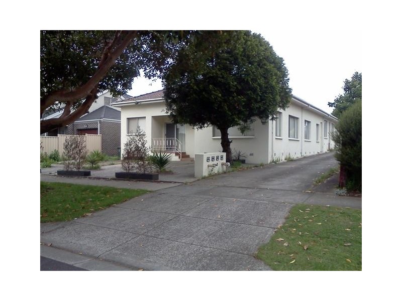 2/18 Grandview Street, Glenroy VIC 3046