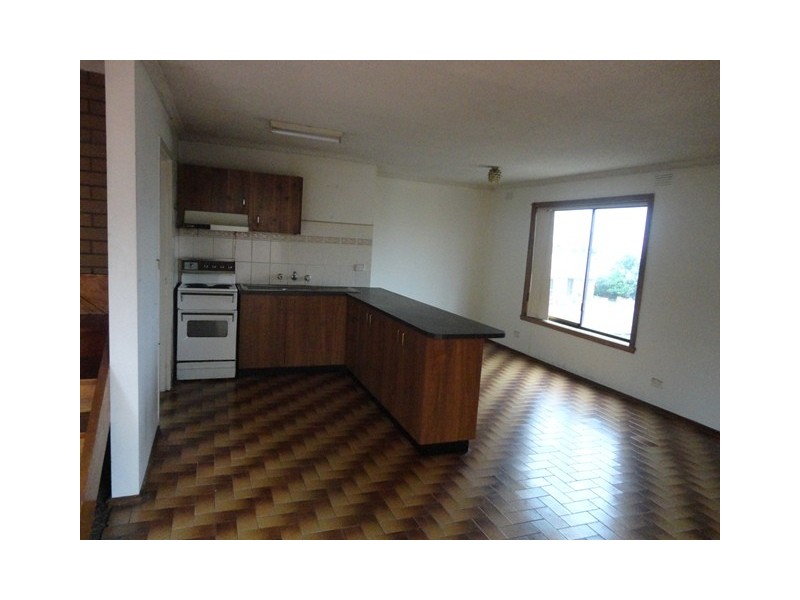 4/70 Loch Street, Coburg VIC 3058