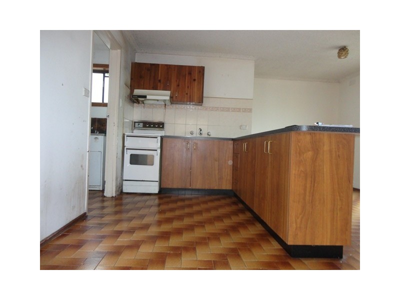 4/70 Loch Street, Coburg VIC 3058