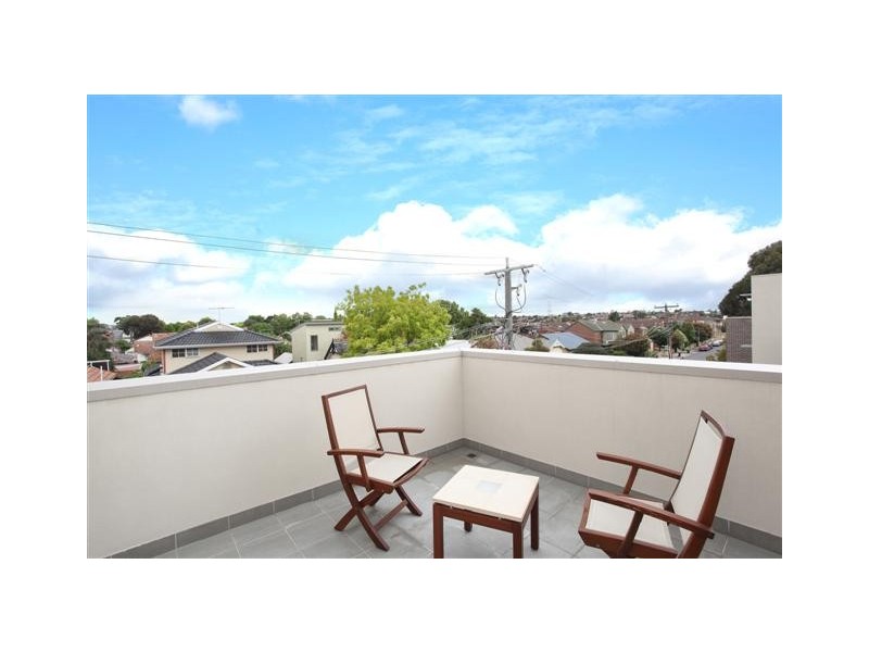 110-116 Moore Street, Coburg VIC 3058