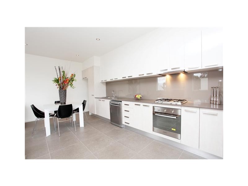 20/110-116 Moore Street, Coburg VIC 3058