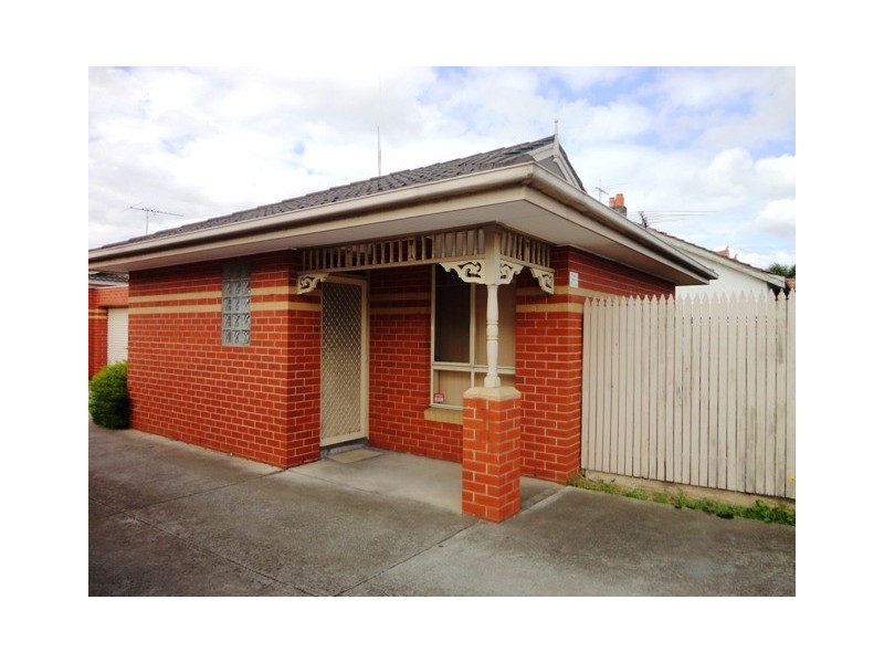 2/320 Bell Street, Coburg VIC 3058