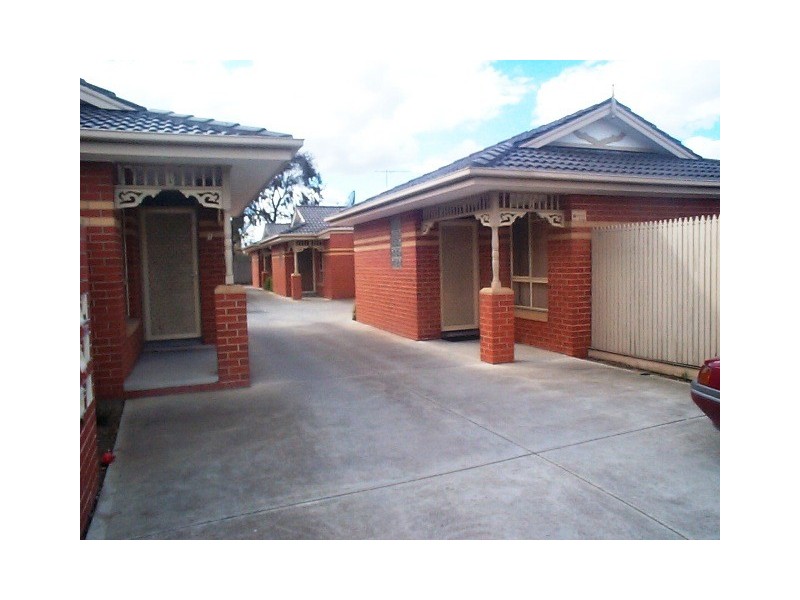 2/320 Bell Street, Coburg VIC 3058
