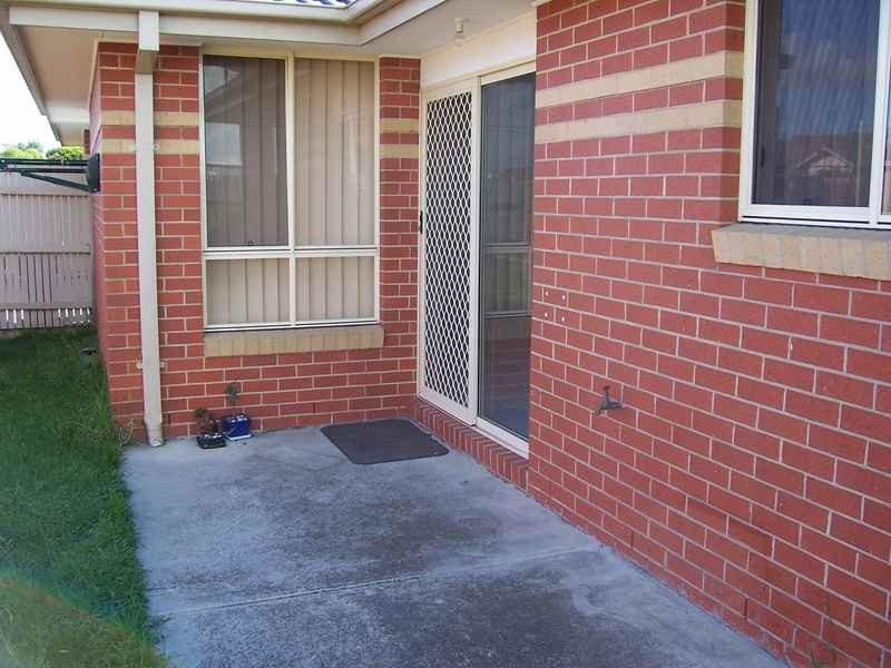 2/320 Bell Street, Coburg VIC 3058