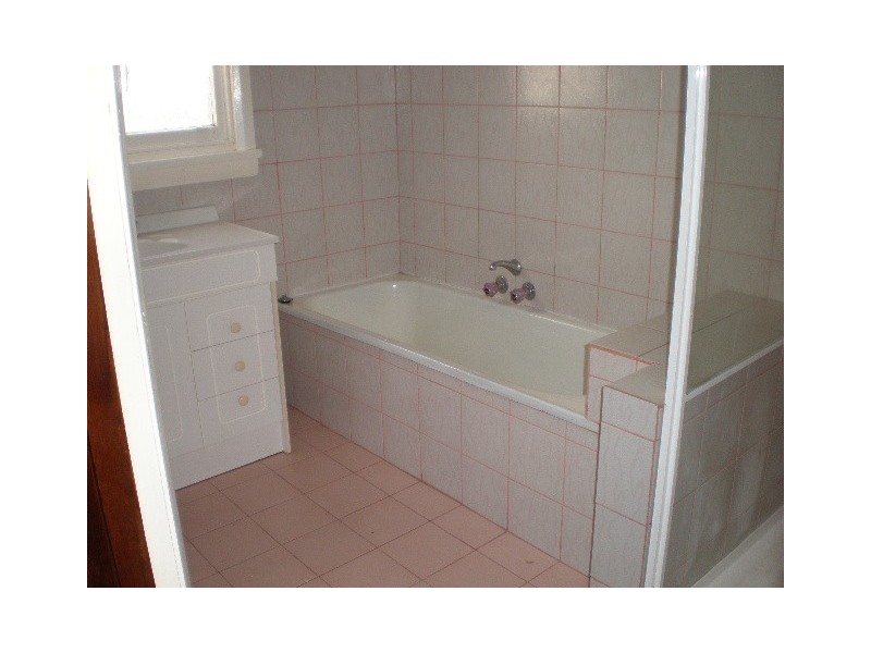 9 Downs Street, Pascoe Vale VIC 3044