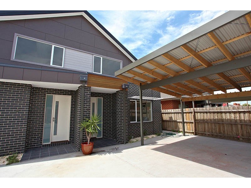 1/4  Manly Court, Coburg North VIC 3058