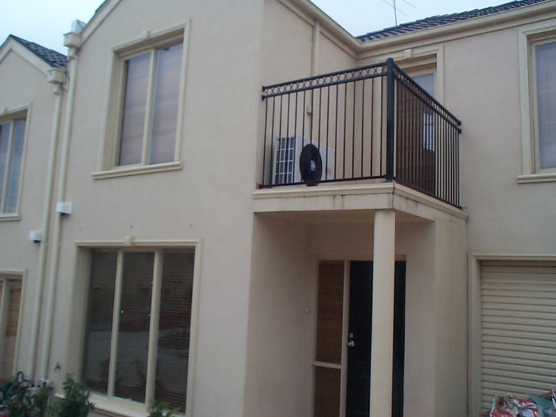 9 Parklane Mews, Coburg VIC 3058