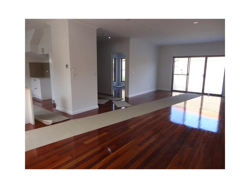 2/18 Tasman Street, Preston VIC 3072