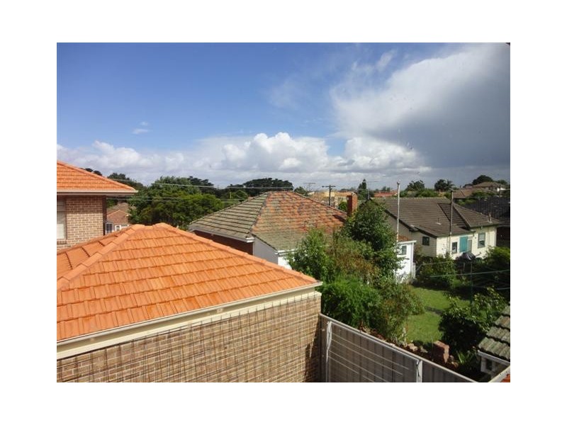 2/18 Tasman Street, Preston VIC 3072