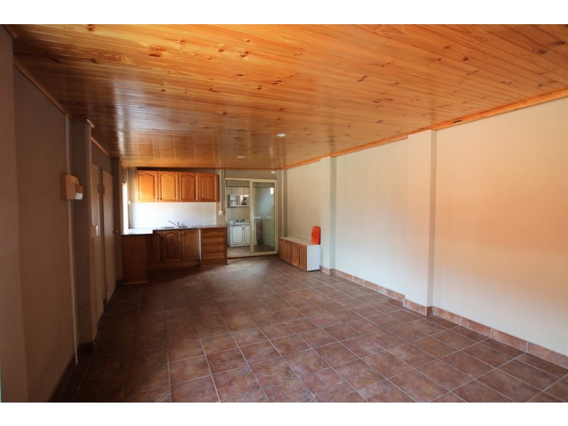 102 Radford Road, Reservoir VIC 3073