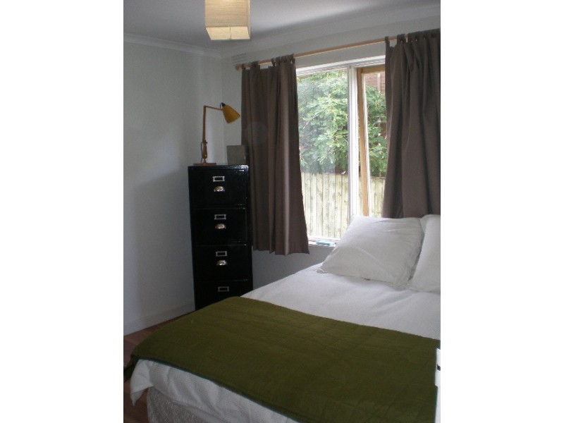 4/5 Allard Street, Brunswick West VIC 3055