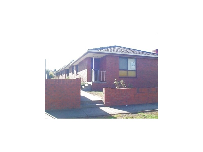 6/32 Irvine Crescent, Brunswick VIC 3056