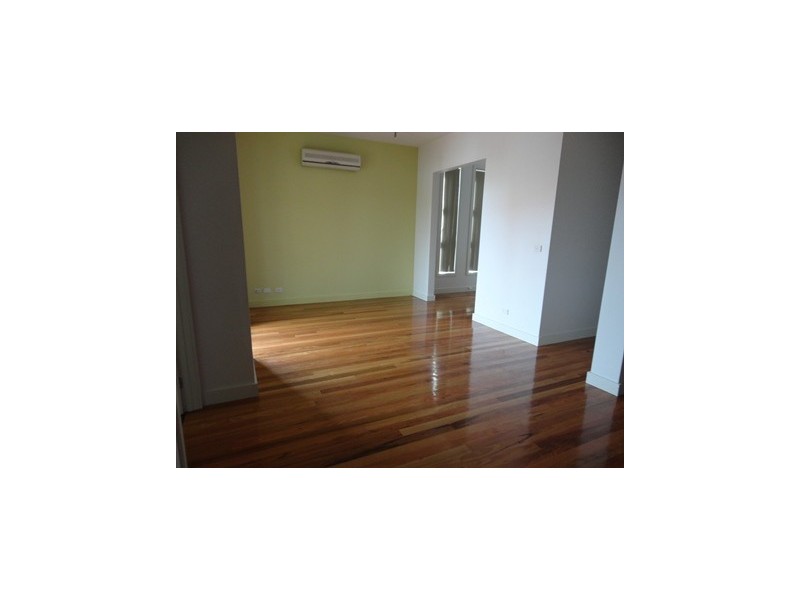 1/87 Gaffney Street, Coburg VIC 3058