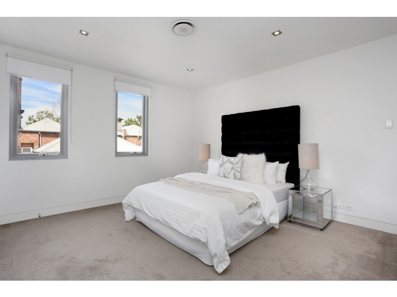 22 Dorrit Street, Carlton VIC 3053