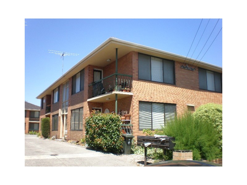 17/10 Minnie Street, Brunswick VIC 3056