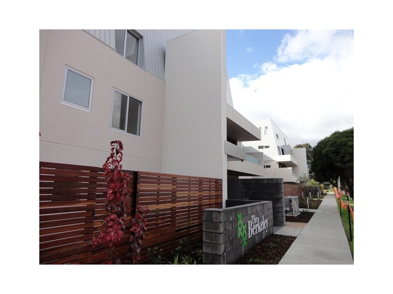27/8 Berkeley Street, Doncaster VIC 3108