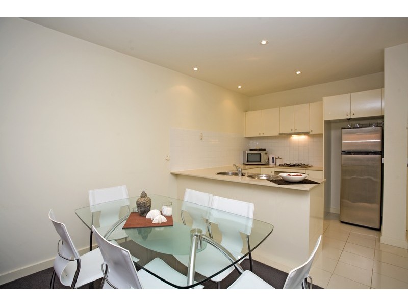 11/42-50 Napier Crescent, Essendon VIC 3040