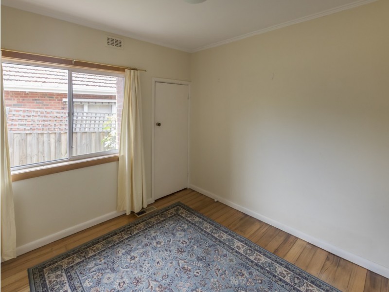 6 St James Road, Heidelberg VIC 3084