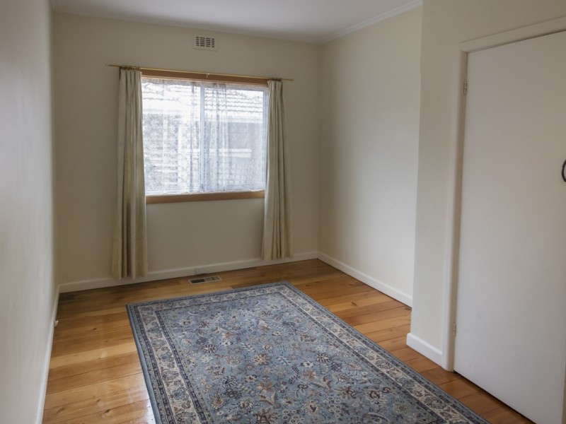 6 St James Road, Heidelberg VIC 3084