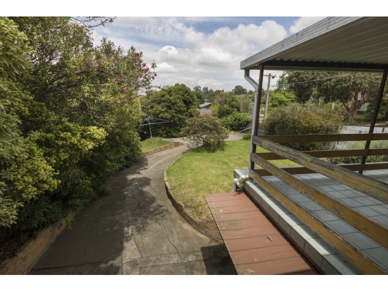 6 St James Road, Heidelberg VIC 3084