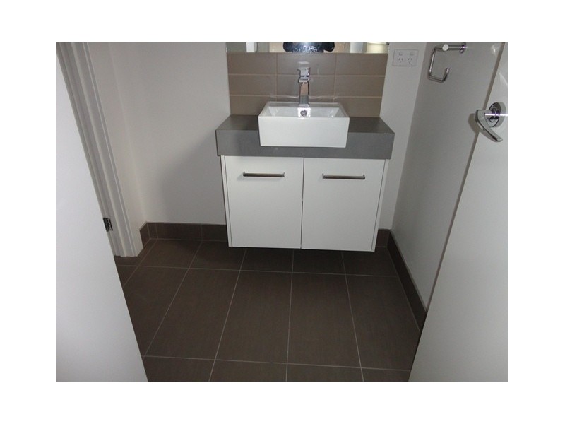 8 Warne Street, Brunswick VIC 3056