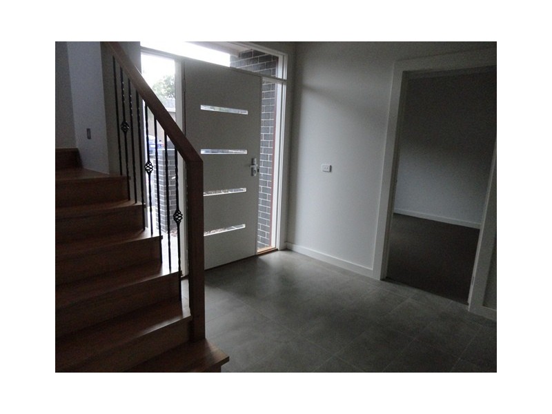 8 Warne Street, Brunswick VIC 3056