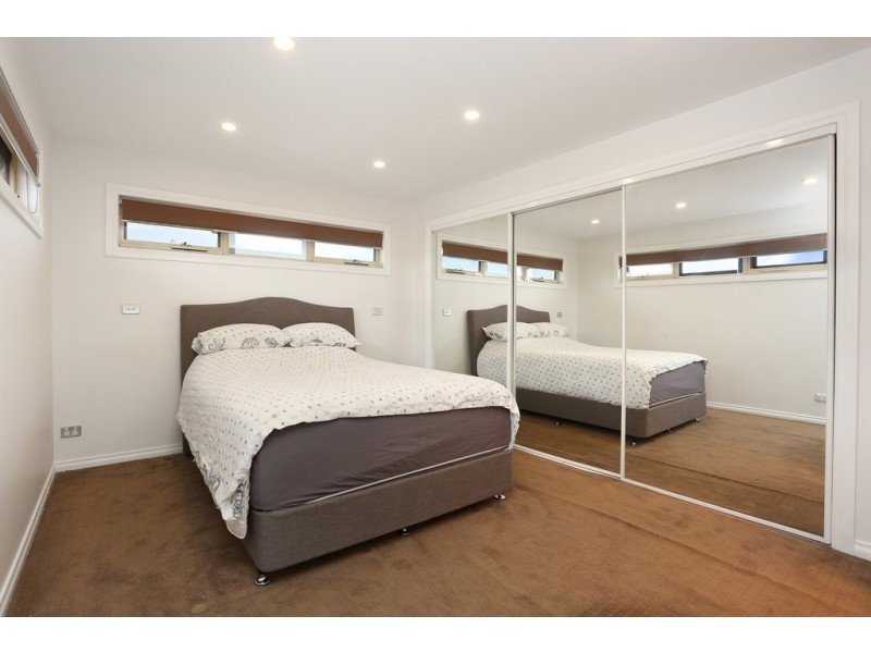 2/24 Westgate Street, Pascoe Vale South VIC 3044