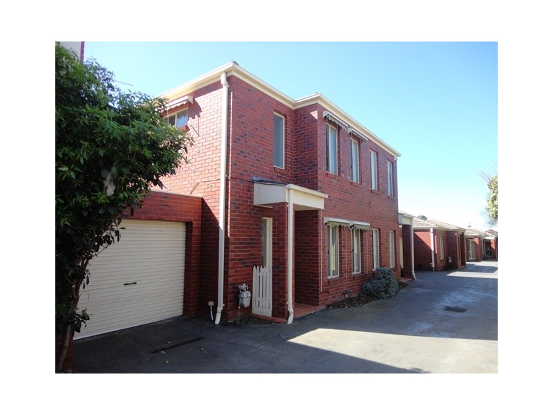 2/142  Derby Street, Pascoe Vale VIC 3044