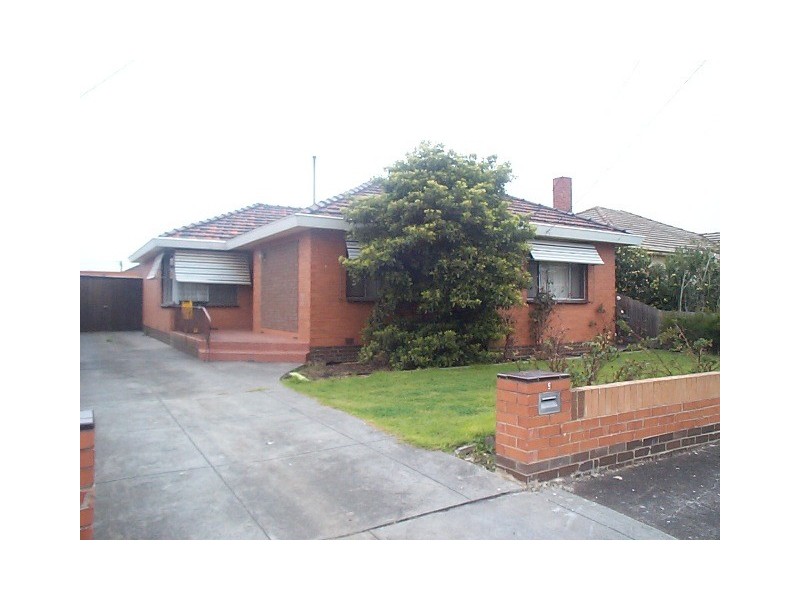 9 Karadoc Avenue, Pascoe Vale VIC 3044