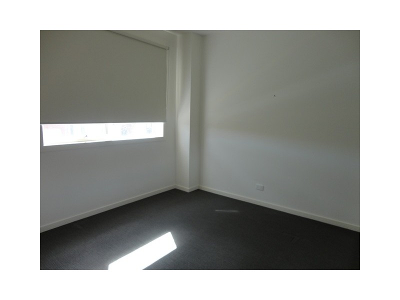 1/110-116 Moore Street, Coburg VIC 3058