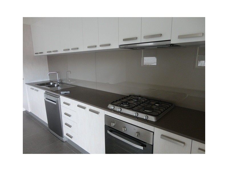 1/110-116 Moore Street, Coburg VIC 3058