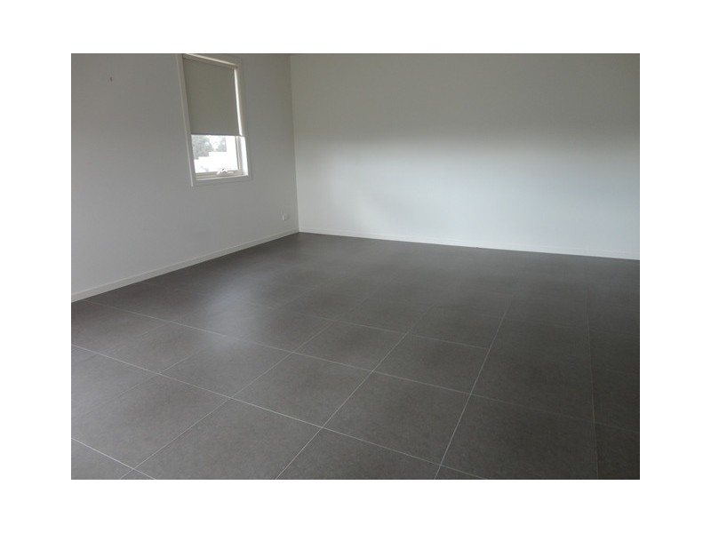 1/110-116 Moore Street, Coburg VIC 3058