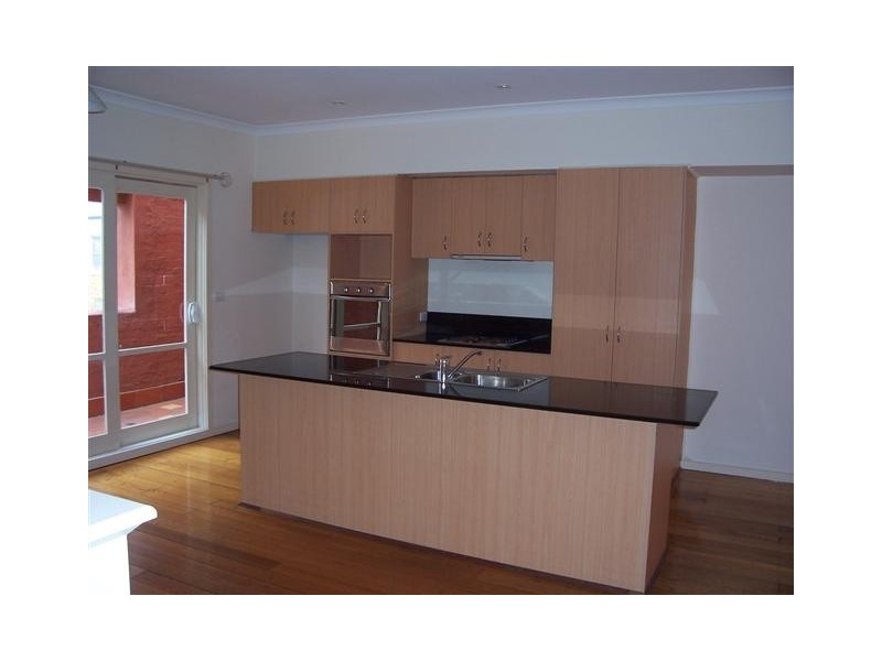 19 Rope Walk, Brunswick VIC 3056