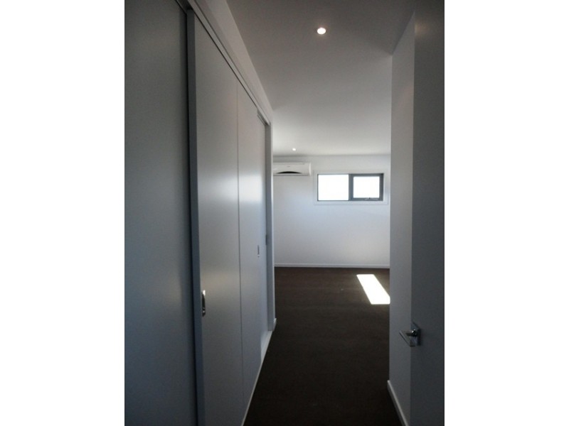 7 The Avenue, Coburg VIC 3058