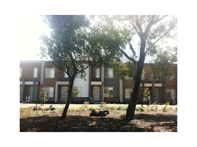 32 Etheridge Lane, Craigieburn VIC 3064