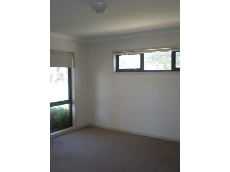 1/142 Kent Road, Pascoe Vale VIC 3044